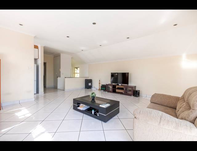 2 BEDROOM APARTMENT RENTED IN GALLO MANOR